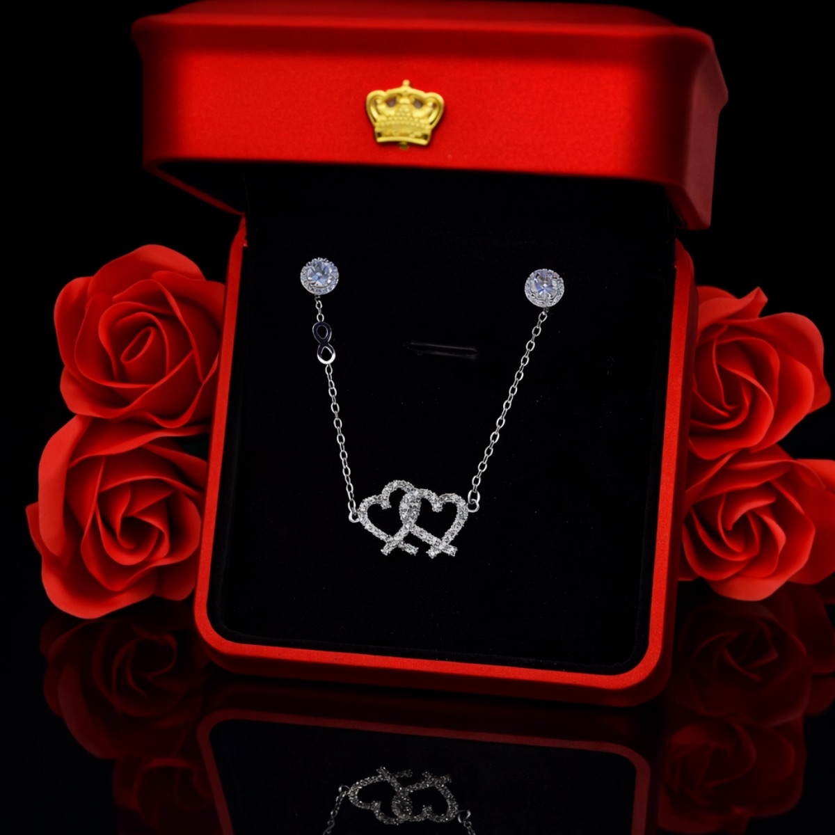 Γυναικείο σετ κολιέ και σκουλαρίκια σε κουτάκι με φως LED