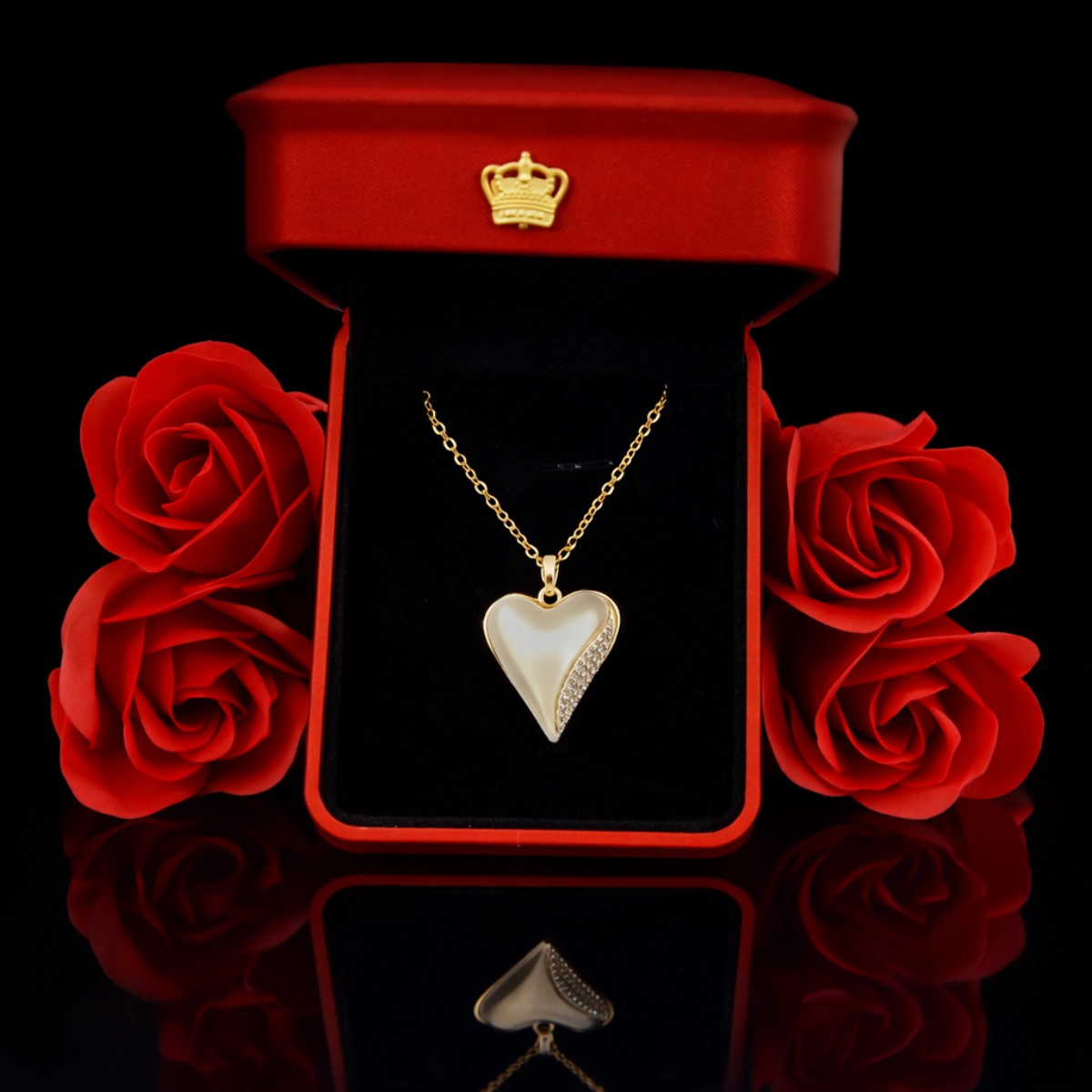 Γυναικείο  κολιέ  σε κουτάκι με φως LED