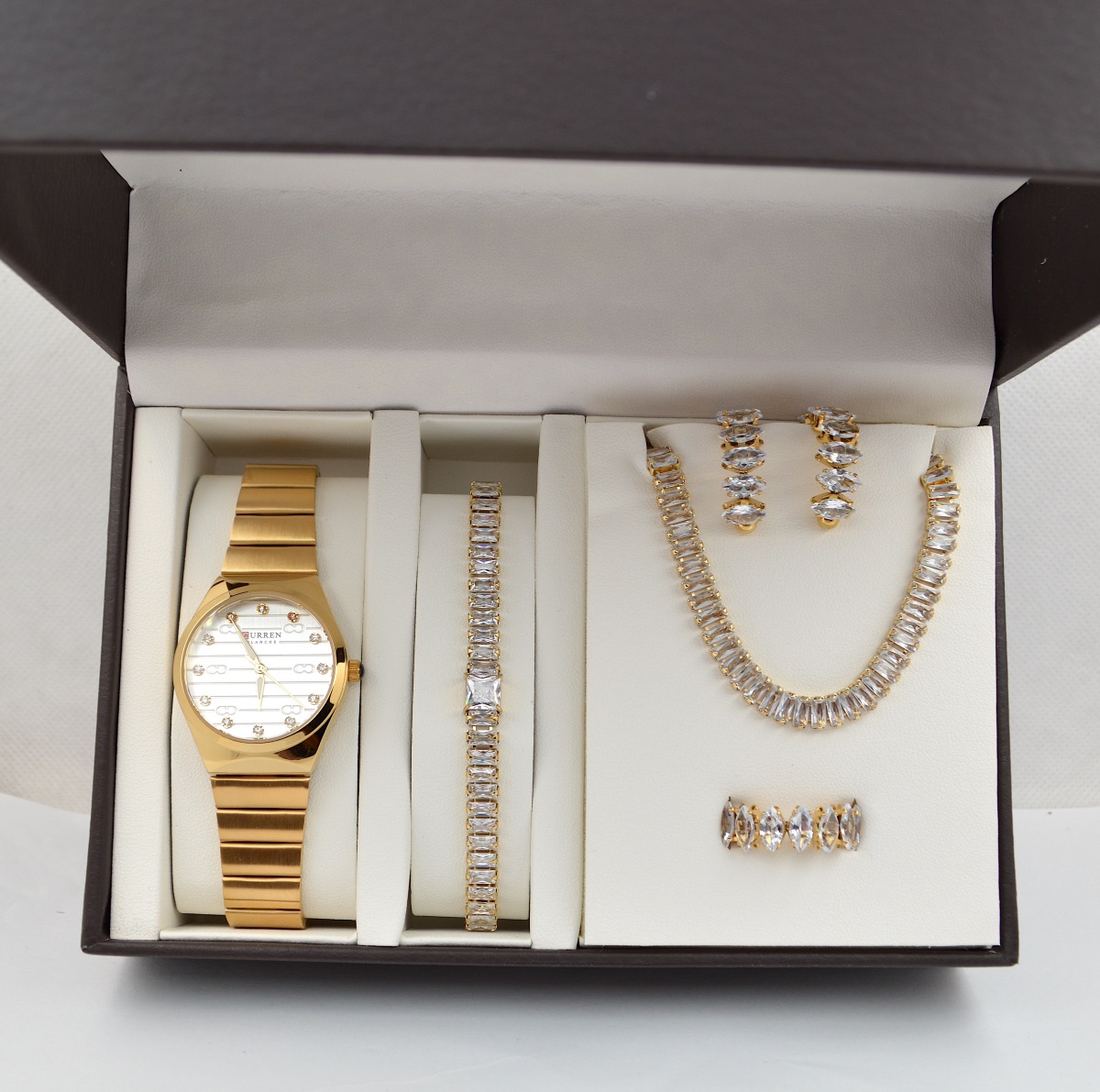 Σετ γυναικείο ( ρολόι -  ριβιέρα βραχιόλι - ριβιέρα κολιέ-δαχτυλίδι ριβιέρα  ( one size ) -σκουλαρίκια ριβιέρα )