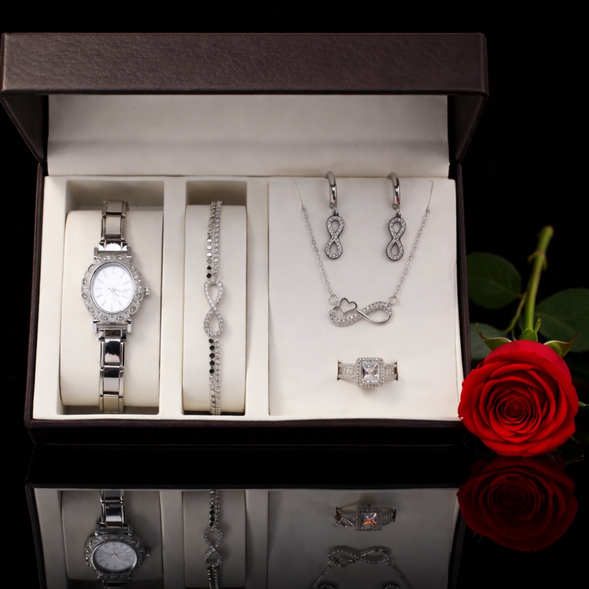 Σετ γυναικείο  ( ρολόι -βραχιόλι - κολιέ-δαχτυλίδι ( one size ) -σκουλαρίκια )